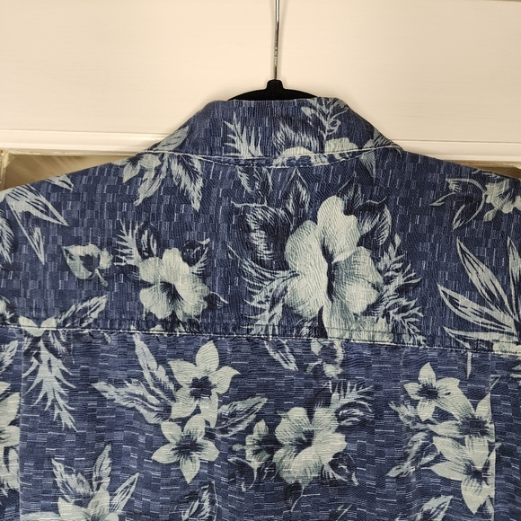 Izod Men's 100% Silk Blue Summer Floral Hawaiian Short Sleeve Button Up Large - Picture 6 of 10